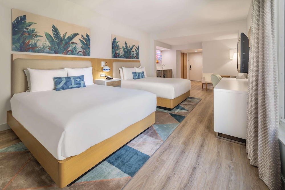 Radisson Resort Miami Beach — Hotel rooms in Miami, Florida