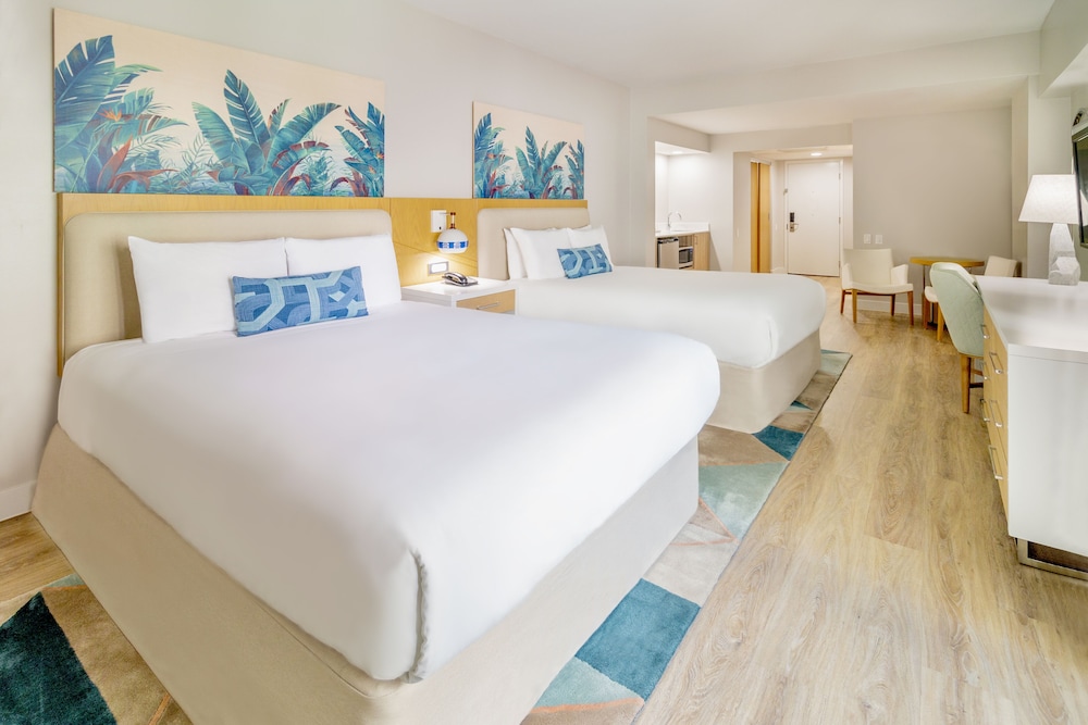 Radisson Resort Miami Beach — Hotel rooms in Miami, Florida