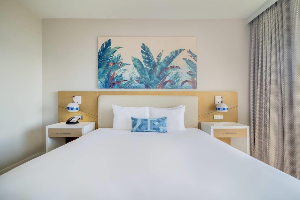 Radisson Resort Miami Beach — Hotel rooms in Miami, Florida