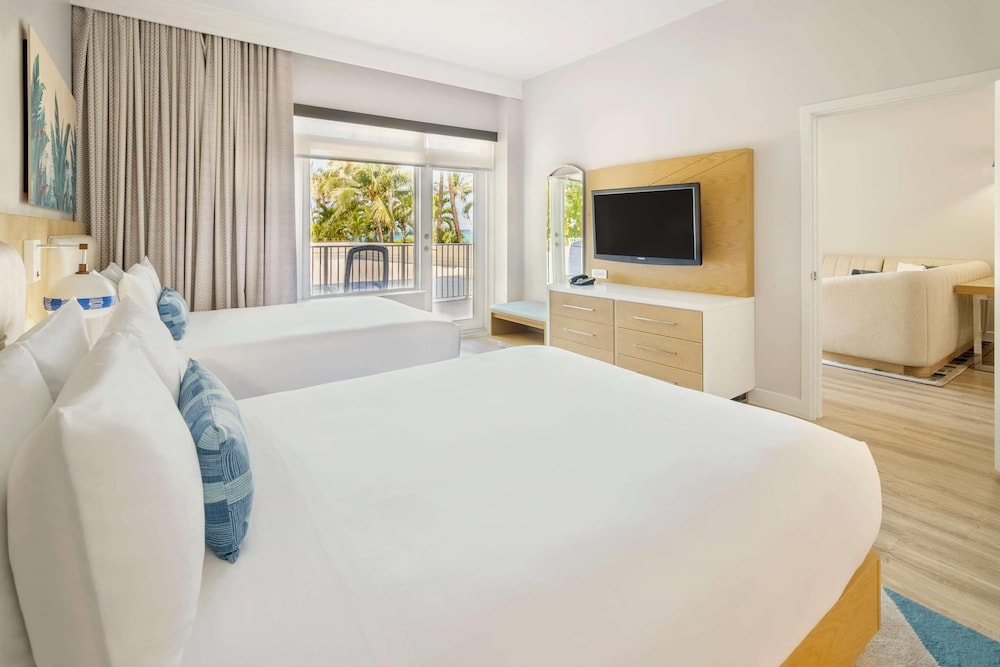 Radisson Resort Miami Beach — Hotel rooms in Miami, Florida
