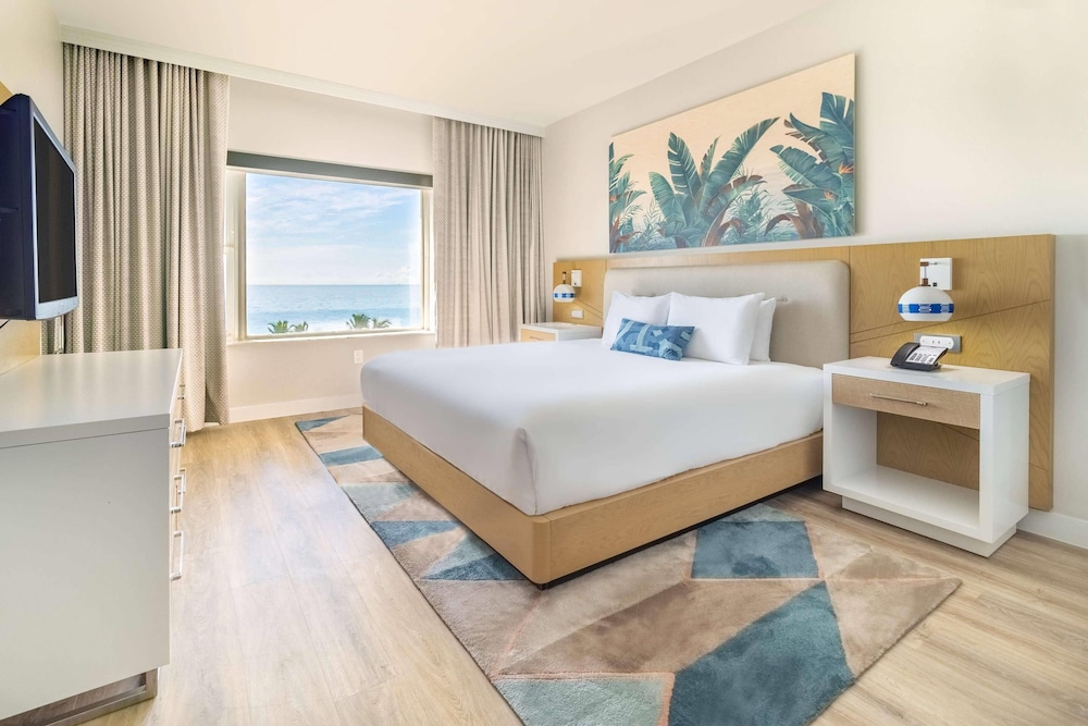Radisson Resort Miami Beach — Hotel rooms in Miami, Florida