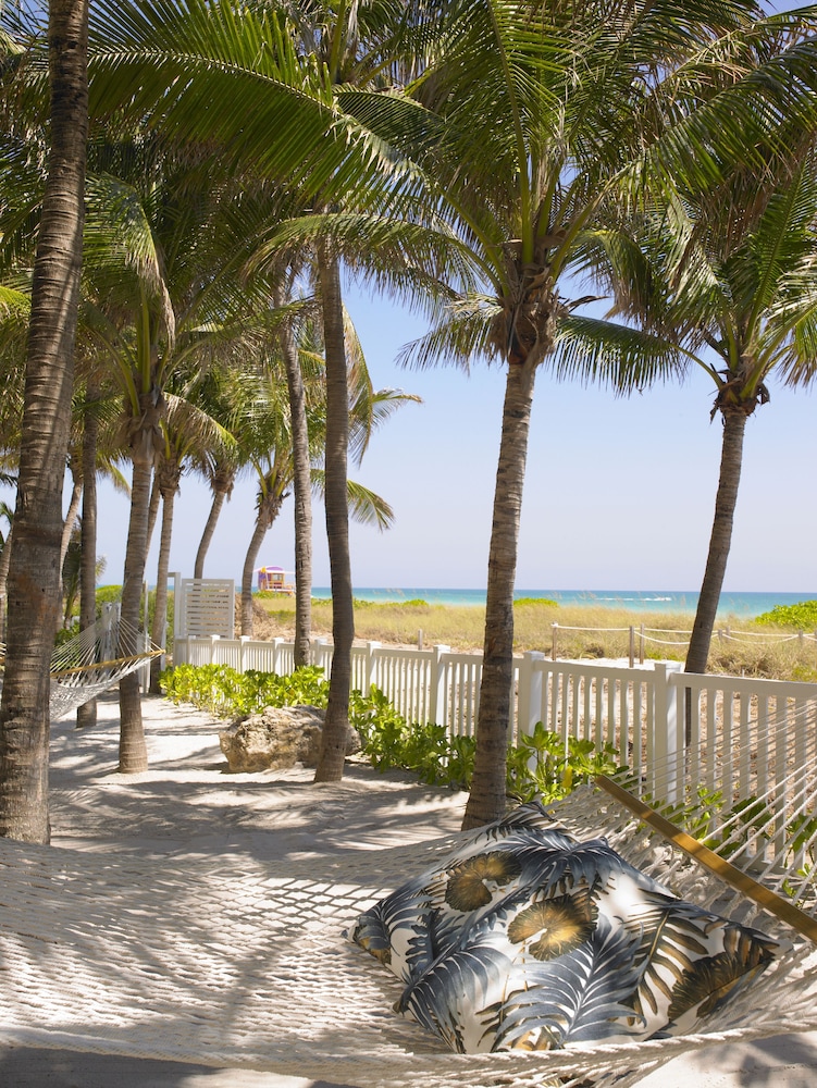 Grand Beach Hotel — Beach in Miami, Florida