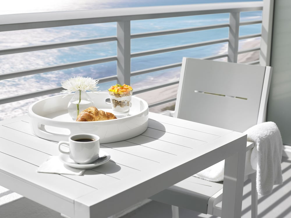 Grand Beach Hotel — Beach in Miami, Florida