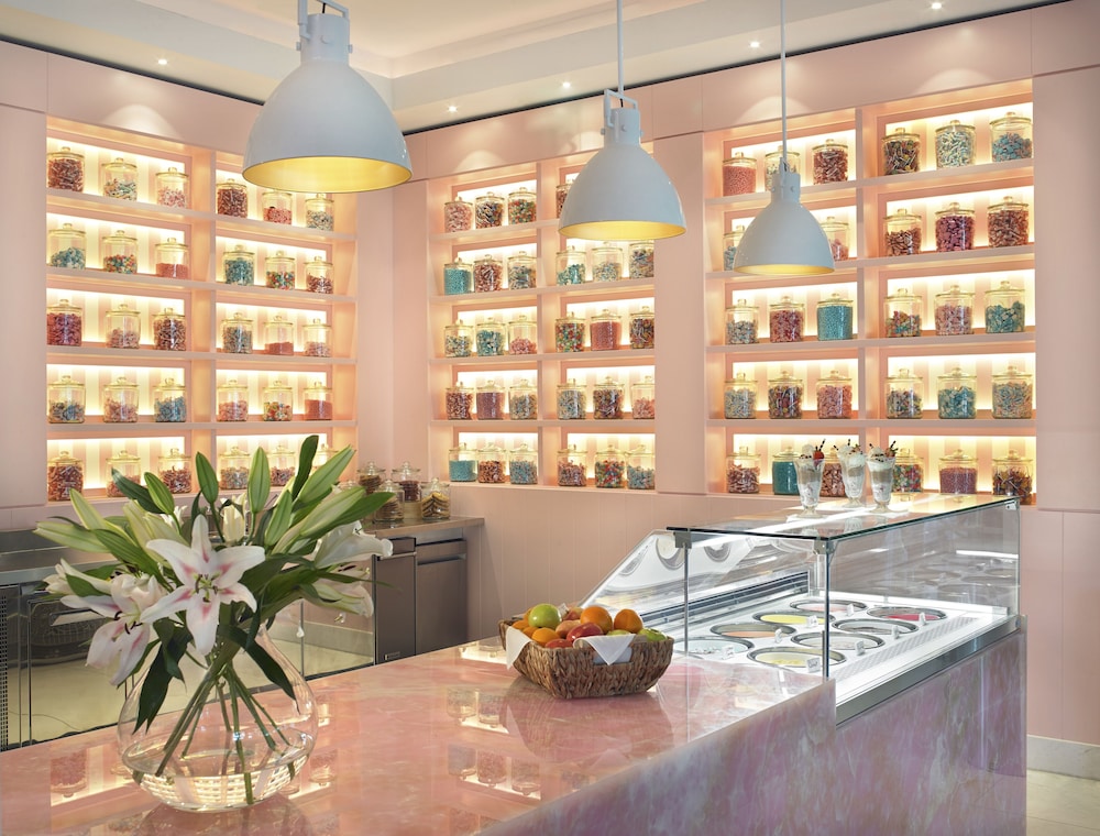 Grand Beach Hotel — Restaurant & bars in Miami, Florida