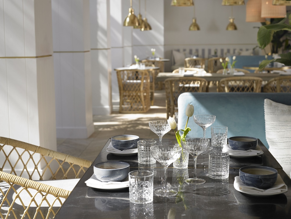 Grand Beach Hotel — Restaurant & bars in Miami, Florida