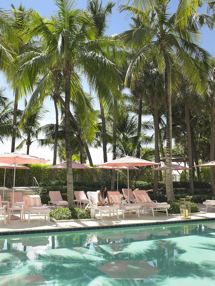 Grand Beach Hotel — Swimming pool in Miami, Florida