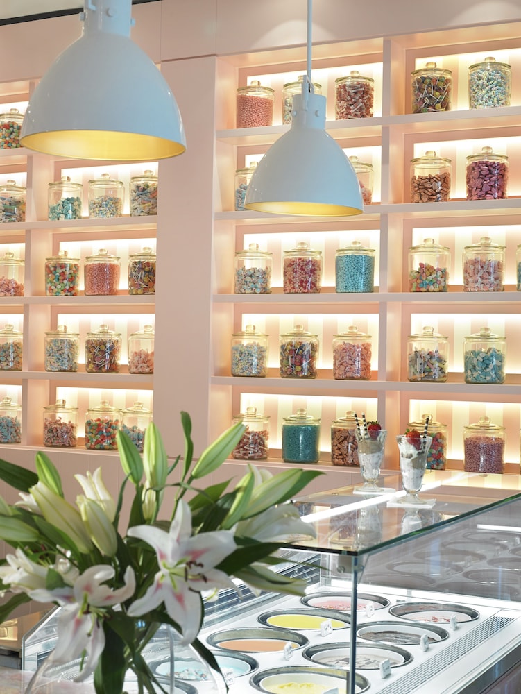 Grand Beach Hotel — Restaurant & bars in Miami, Florida
