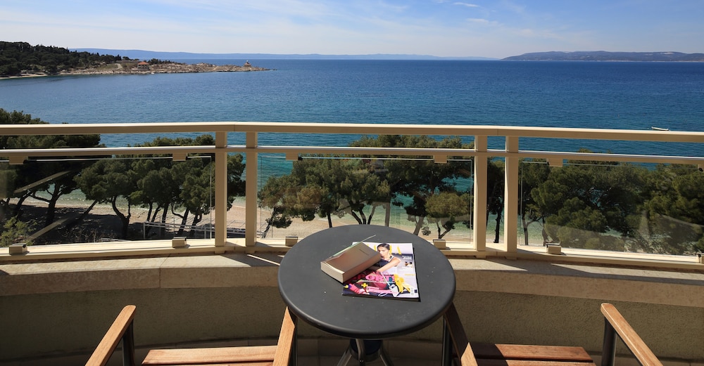Hotel Park — Hotel rooms in Makarska, Split-Dalmatia