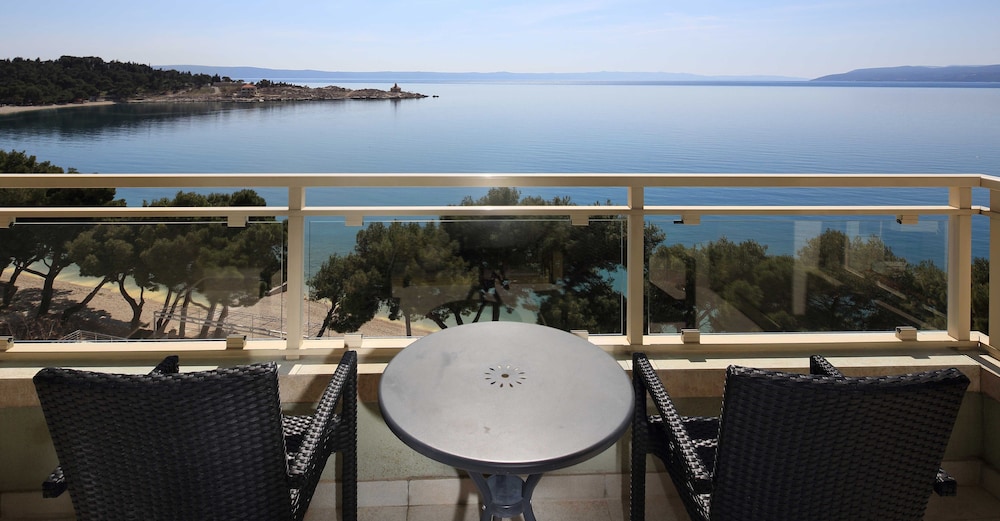 Hotel Park — Hotel rooms in Makarska, Split-Dalmatia