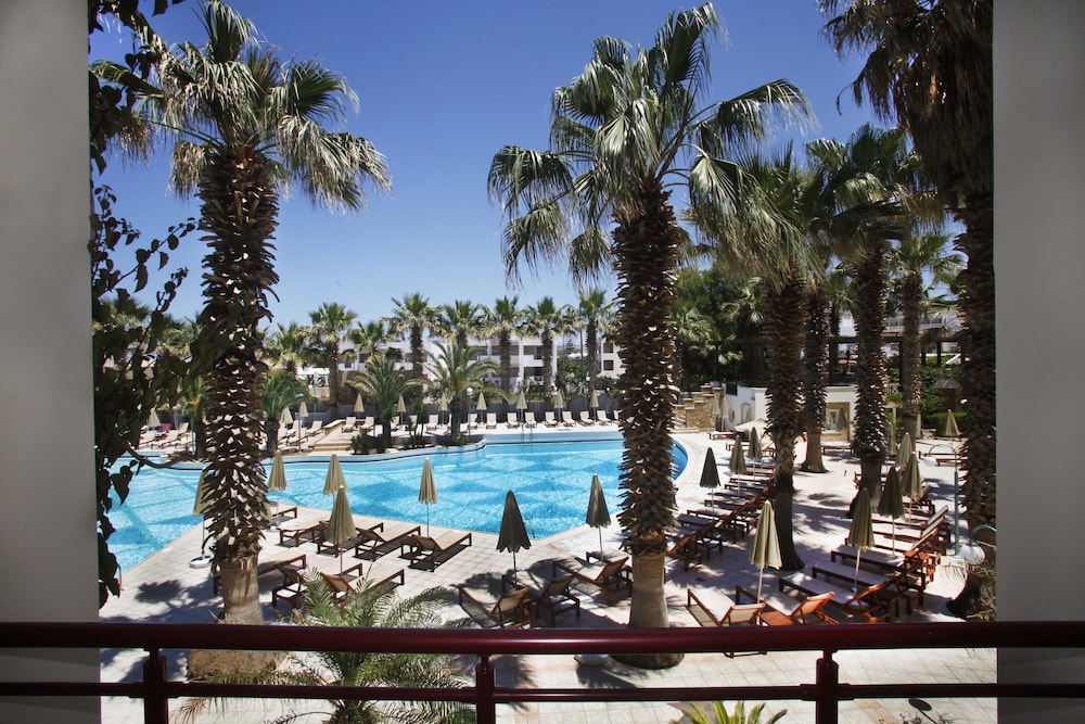 Rethymno Palace — Swimming pool in Rethymnon