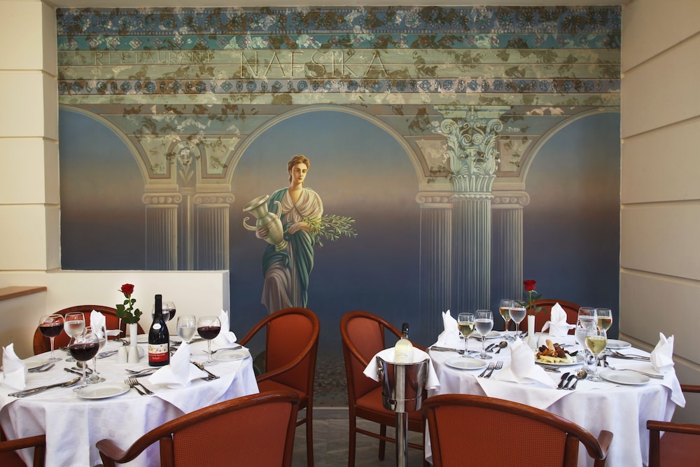 Rethymno Palace — Restaurant & bars in Rethymnon