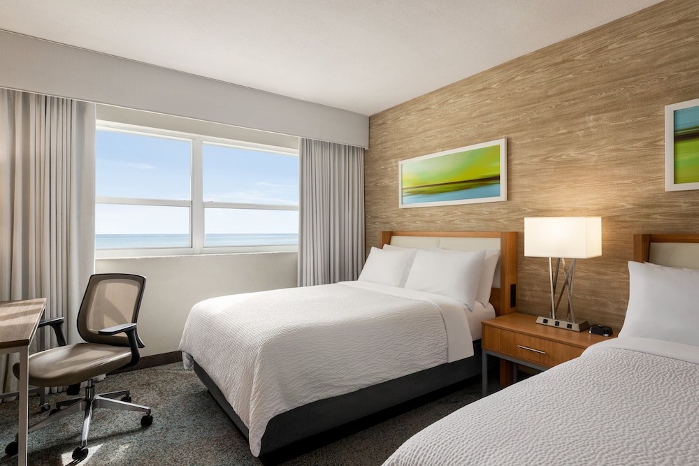 Holiday Inn Miami Beach - Oceanfront by IHG — Hotel rooms in Miami, Florida