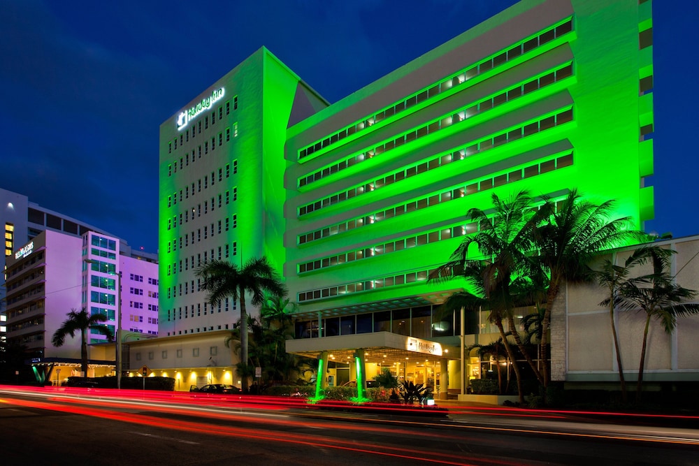 Holiday Inn Miami Beach - Oceanfront by IHG — Hotel building in Miami, Florida