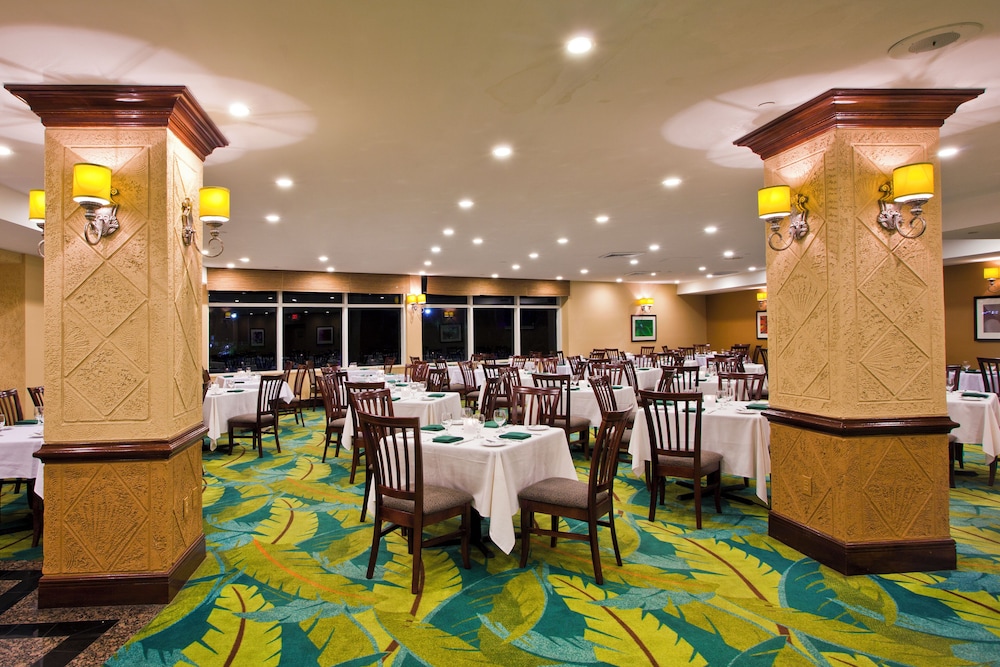 Holiday Inn Miami Beach - Oceanfront by IHG — Restaurant & bars in Miami, Florida