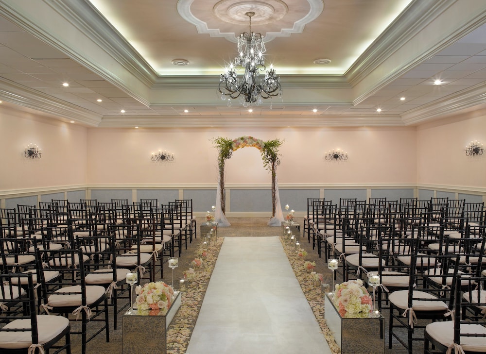 Holiday Inn Miami Beach - Oceanfront by IHG — Hotel building in Miami, Florida