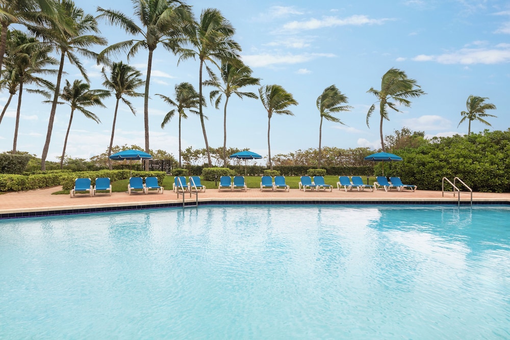 Holiday Inn Miami Beach - Oceanfront by IHG — Swimming pool in Miami, Florida