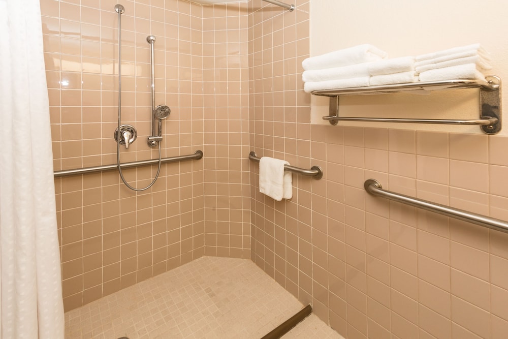 Holiday Inn Miami Beach - Oceanfront by IHG — Hotel rooms in Miami, Florida