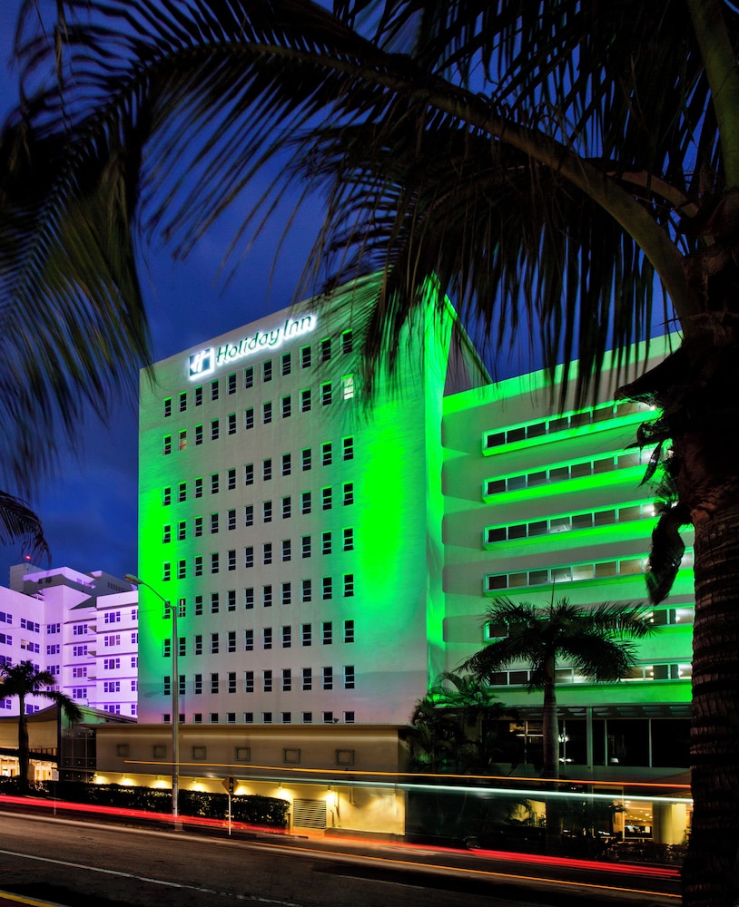 Holiday Inn Miami Beach - Oceanfront by IHG — Hotel building in Miami, Florida
