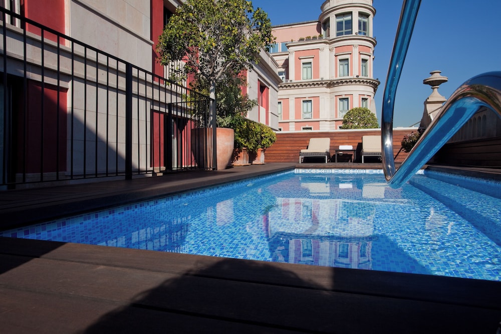 Hotel 1898 — Swimming pool in Barcelona, Catalonia