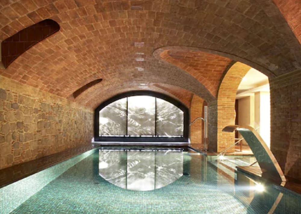 Hotel 1898 — Swimming pool in Barcelona, Catalonia