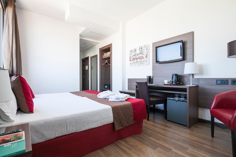 Hotel Best 4 Barcelona — Hotel rooms in Barcelona, Catalonia