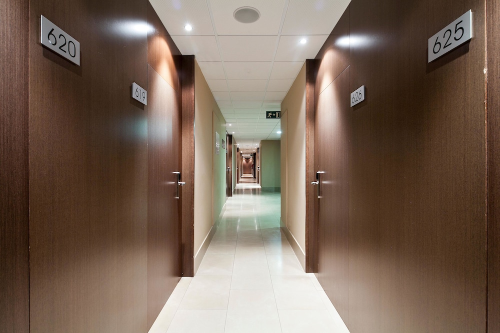 Hotel Best 4 Barcelona — Hotel building in Barcelona, Catalonia