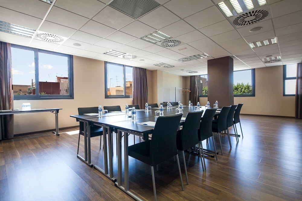 Hotel Best 4 Barcelona — Hotel building in Barcelona, Catalonia