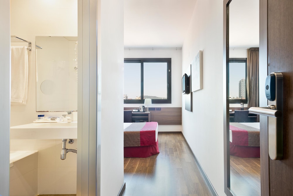 Hotel Best 4 Barcelona — Hotel rooms in Barcelona, Catalonia