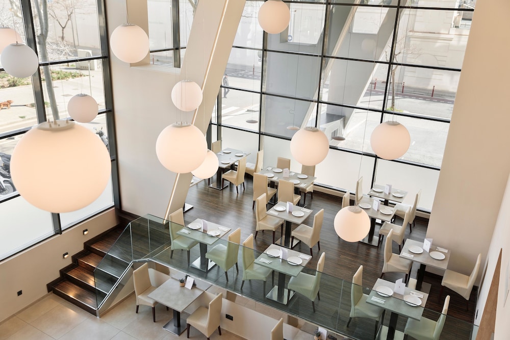 Hotel Best 4 Barcelona — Restaurant & bars in Barcelona, Catalonia