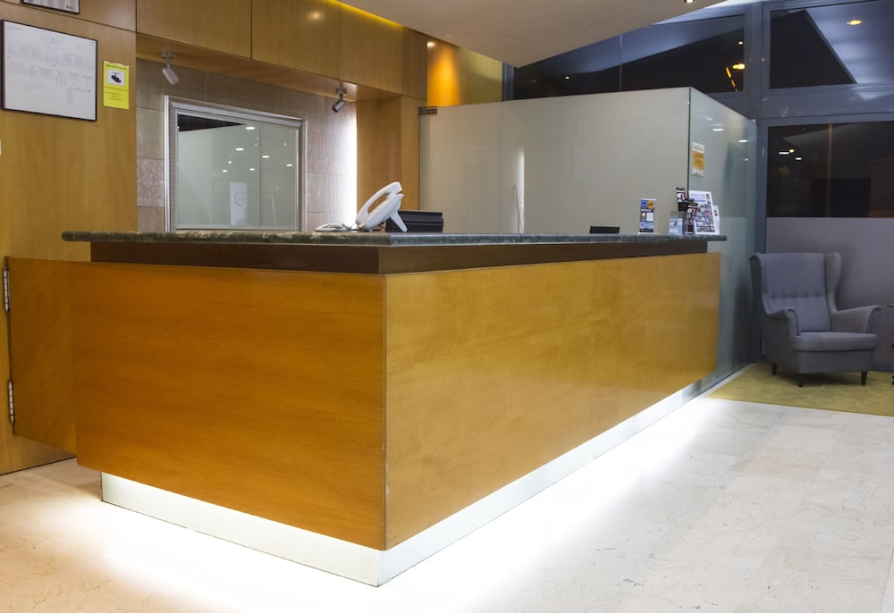 Hotel Viladomat — Hotel building in Barcelona, Catalonia