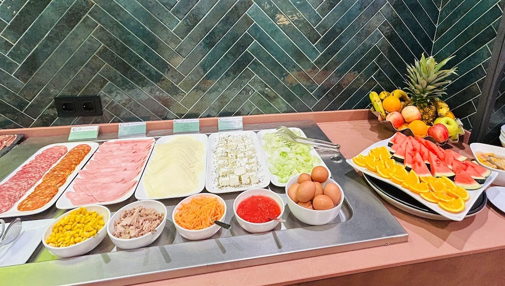 Hotel Viladomat — Restaurant & bars in Barcelona, Catalonia
