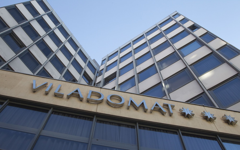 Hotel Viladomat — Hotel building in Barcelona, Catalonia