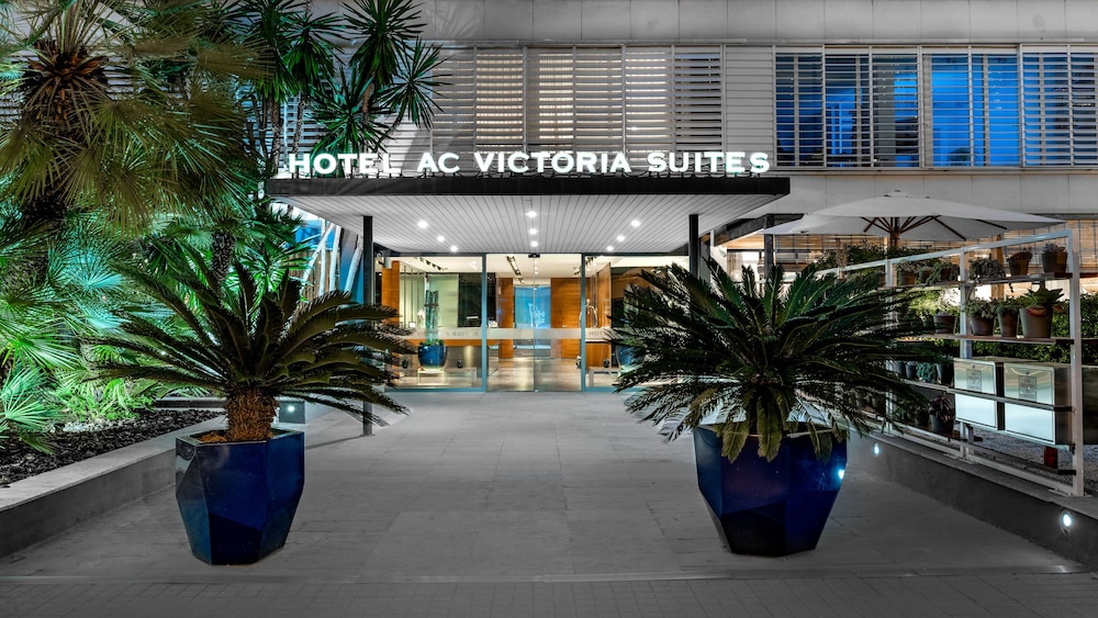 AC Hotel by Marriott Victoria Suites