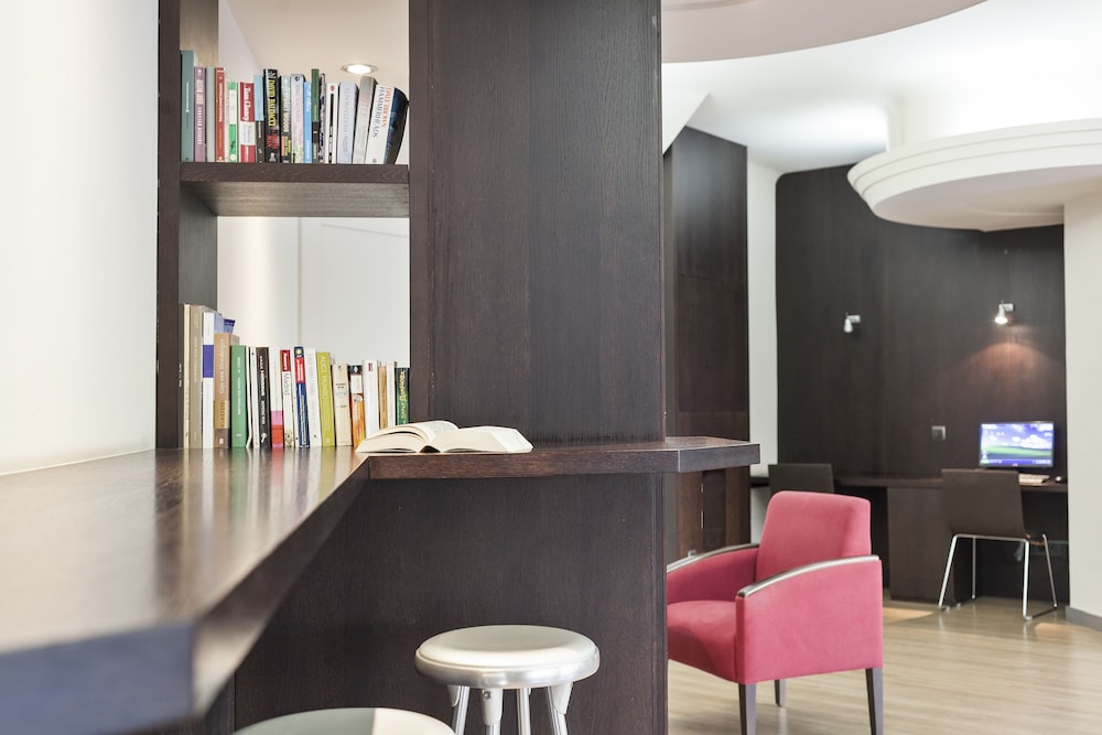 Hotel Acta Antibes — Restaurant & bars in Barcelona, Catalonia