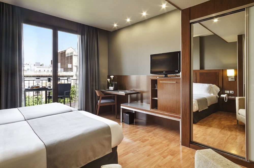 Hotel Acta Atrium Palace — Hotel rooms in Barcelona, Catalonia