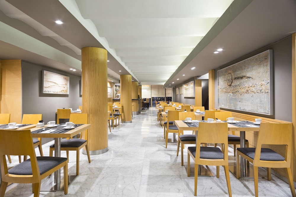 Hotel Acta Atrium Palace — Restaurant & bars in Barcelona, Catalonia
