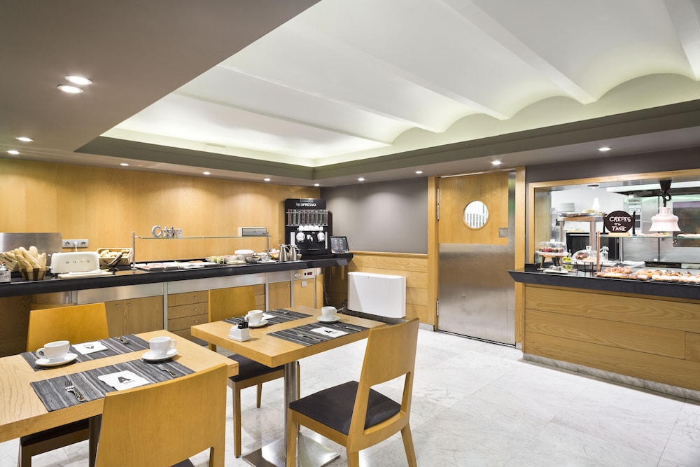 Hotel Acta Atrium Palace — Hotel rooms in Barcelona, Catalonia