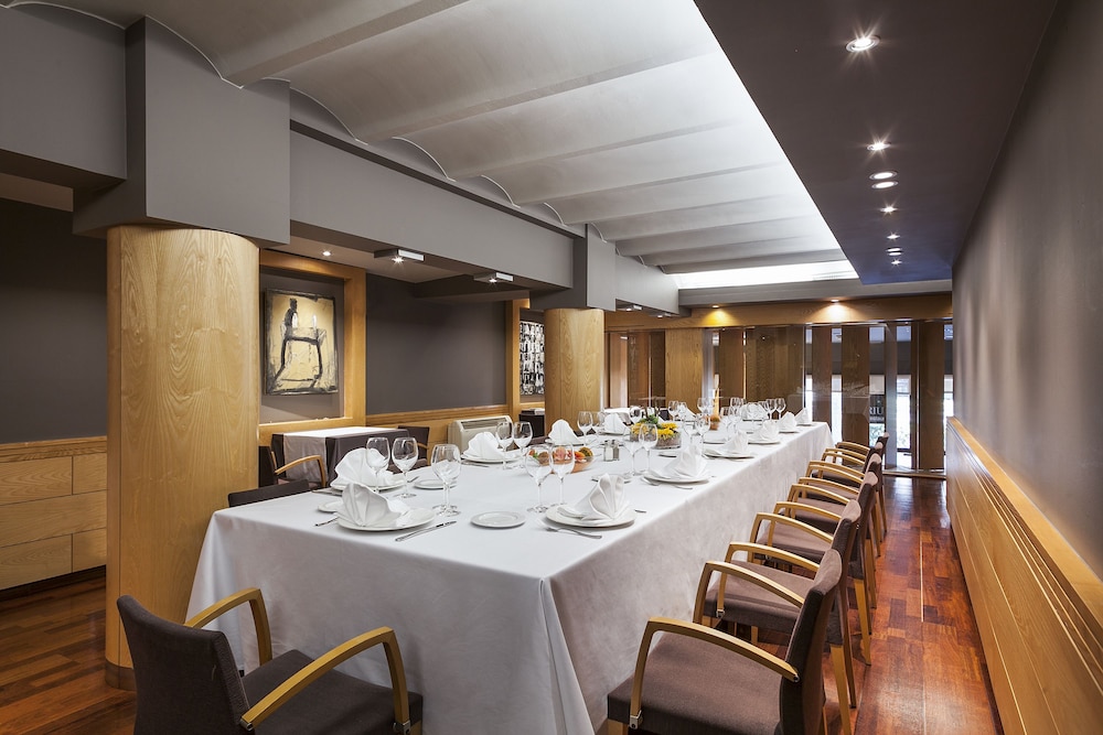 Hotel Acta Atrium Palace — Restaurant & bars in Barcelona, Catalonia