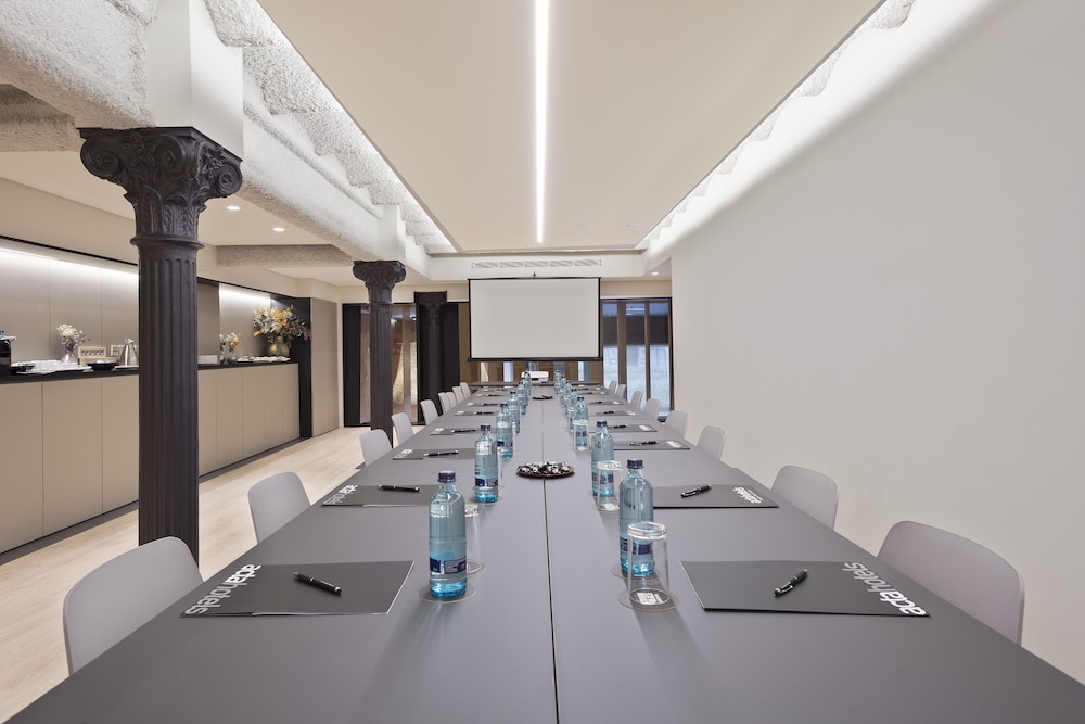 Hotel Acta Atrium Palace — Hotel building in Barcelona, Catalonia