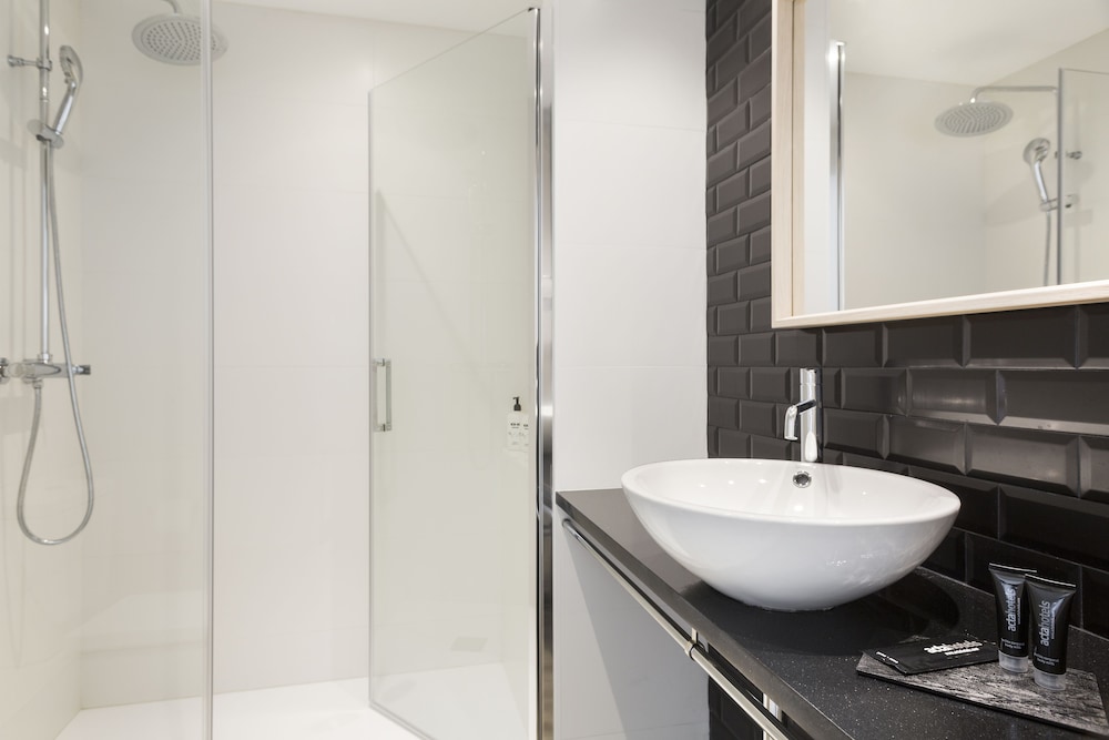 Hotel Acta BCN 40 — Hotel rooms in Barcelona, Catalonia