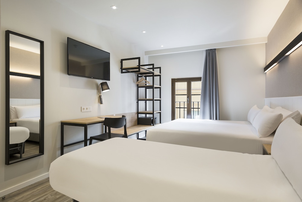 Hotel Acta BCN 40 — Hotel rooms in Barcelona, Catalonia