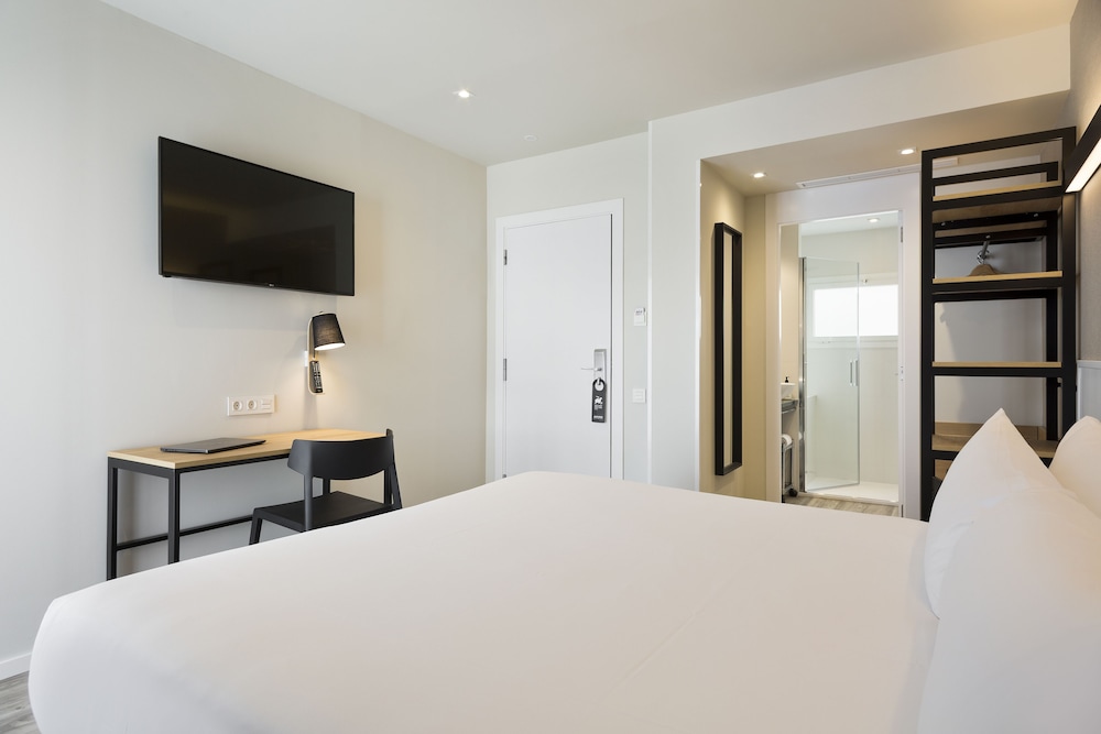 Hotel Acta BCN 40 — Hotel rooms in Barcelona, Catalonia