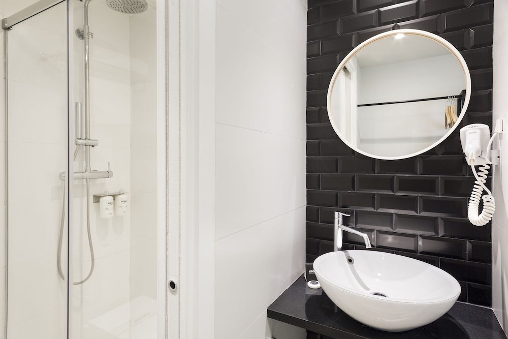 Hotel Acta BCN 40 — Hotel rooms in Barcelona, Catalonia