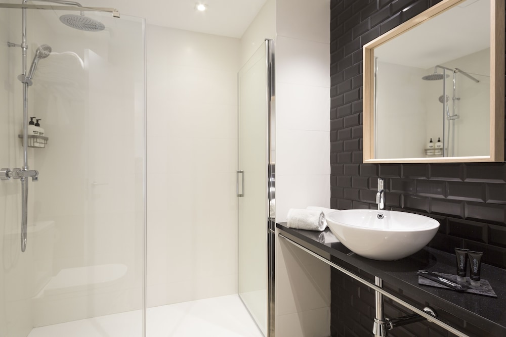 Hotel Acta BCN 40 — Hotel rooms in Barcelona, Catalonia