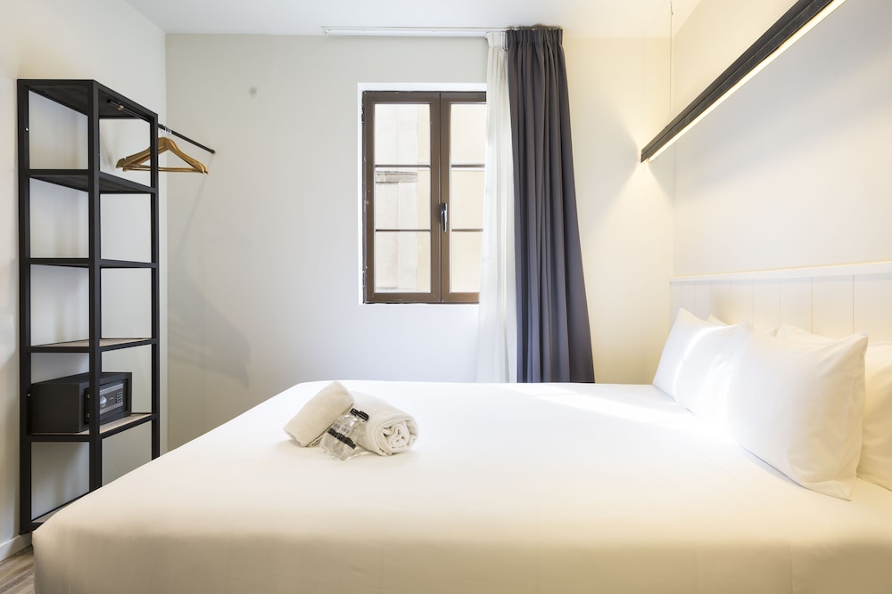 Hotel Acta BCN 40 — Hotel rooms in Barcelona, Catalonia
