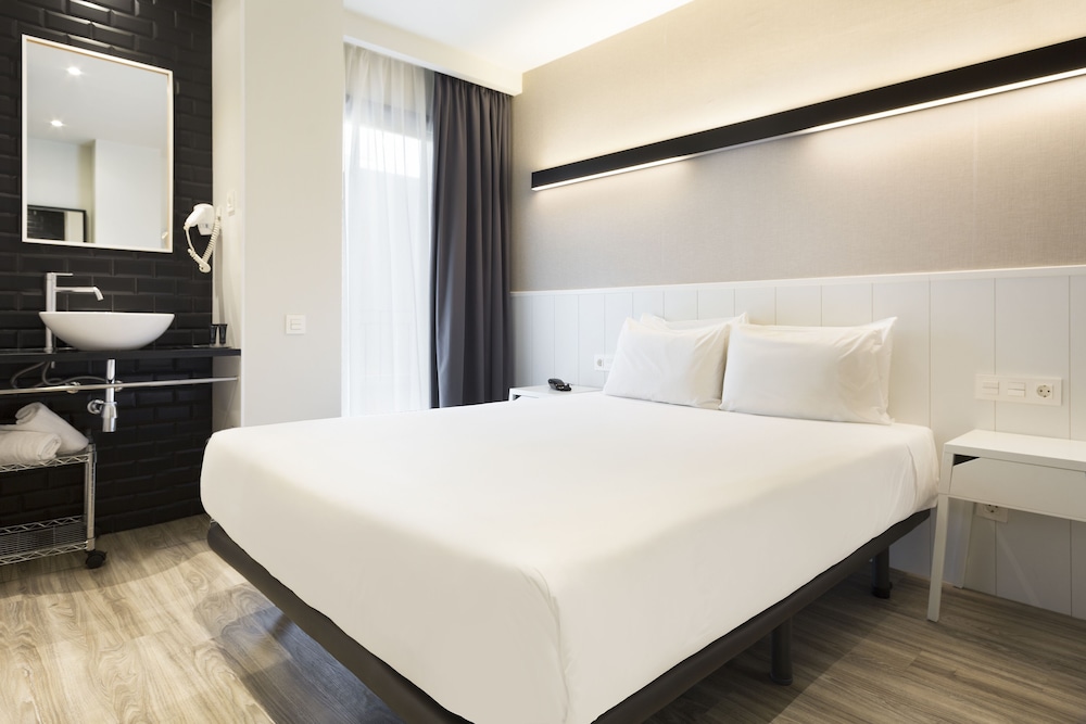 Hotel Acta BCN 40 — Hotel rooms in Barcelona, Catalonia
