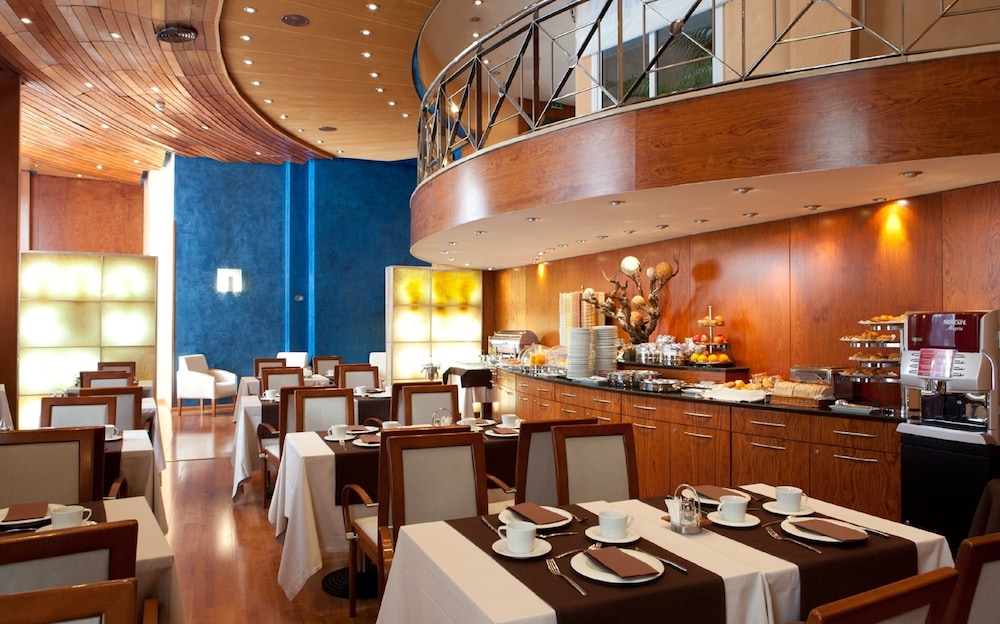 Hotel Garbi Millenni — Restaurant & bars in Barcelona, Catalonia