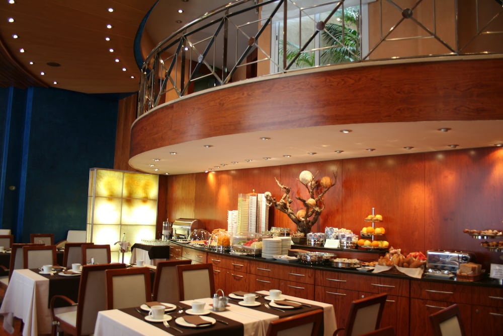 Hotel Garbi Millenni — Restaurant & bars in Barcelona, Catalonia