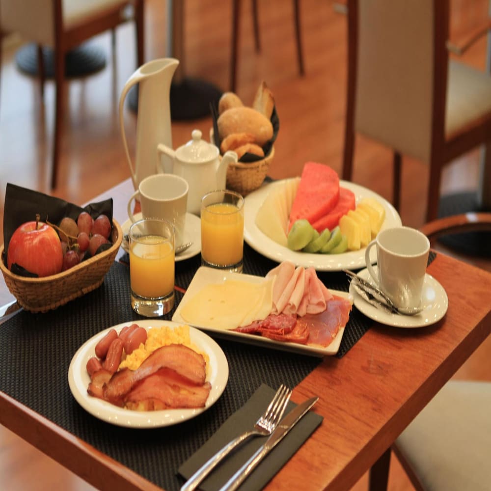 Hotel Garbi Millenni — Restaurant & bars in Barcelona, Catalonia