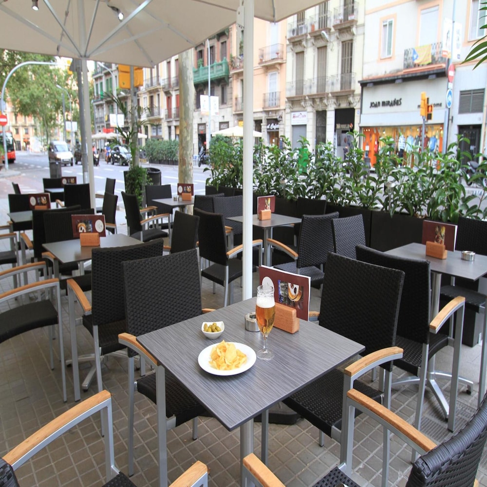 Hotel Garbi Millenni — Restaurant & bars in Barcelona, Catalonia